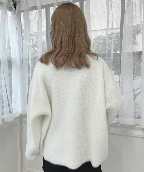 F i.n.t（フィント）の「ゴールド釦コクーンシャギーニットカーディガン（カーディガン/ボレロ・レディース・オフホワイト/ライトグレー/ミント・FREE）」の7枚目の写真