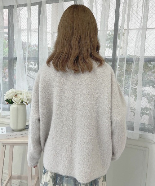 F i.n.t（フィント）の「ゴールド釦コクーンシャギーニットカーディガン（カーディガン/ボレロ・レディース・オフホワイト/ライトグレー/ミント・FREE）」の17枚目の写真