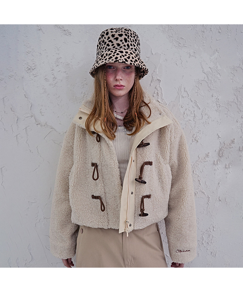 Fuzzy Cropped Duffle Jacket IVORY（ムートンコート）｜AVANDRESS