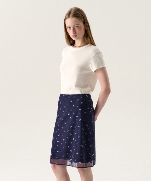 TTUDEMENT(トュードメント)の「BLOOMING FLOWER MIDI SKIRT NAVY(スカート・レディース・その他・SMALL/MEDIUM/LARGE)」の3枚目の写真