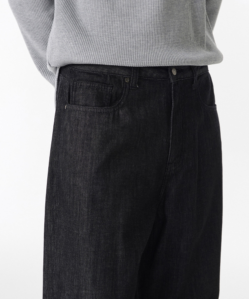 MUSINSA STANDARD（ムシンサスタンダード）の「ライトウェイトビッグワイドデニムパンツ[ローブラック]（デニムパンツ・メンズ・その他・30/31/33/26/27/28/40/38/42/36/34/32/29）」の4枚目の写真