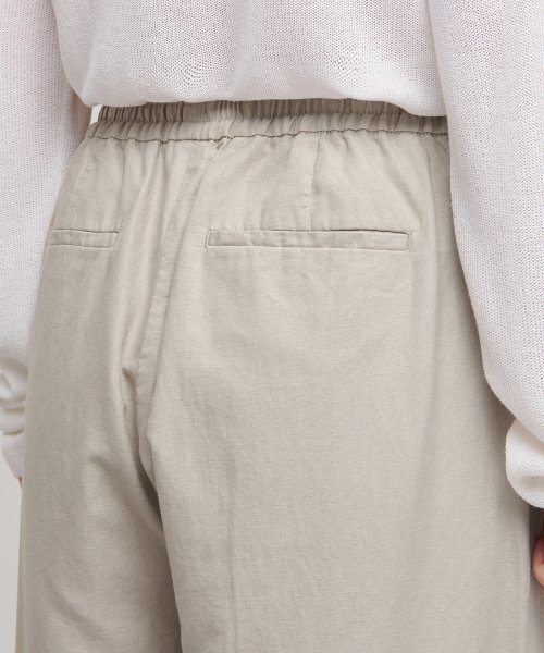 MUSINSA STANDARD WOMAN（ムシンサスタンダードウーマン）の「ウィメンズコットンリネンワイドバンディングパンツ[ライトベージュ]（その他パンツ・レディース・その他・30/24/26/28）」の5枚目の写真