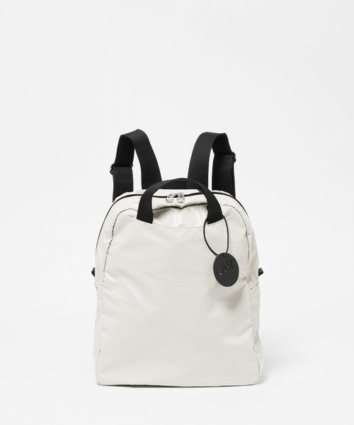 Jack Gomme(ジャックゴム)の「【JACK GOMME/ジャックゴム】バックパック リュック LAMI(バックパック/リュック・レディース・ブラック/シルバー/モカ/インディゴブルー/アイボリー/ライトブルー/ワインレッド/ゴールド/カーキ/ホワイト/イエロー・FREE)」の2枚目の写真