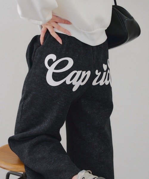 Another Branch olive des olive(アナザーブランチオリーブデオリーブ)の「バックプリント入りキラキラスウェットパンツ(その他パンツ・レディース・ネイビー/ブラック/グレー・FREE)」の2枚目の写真