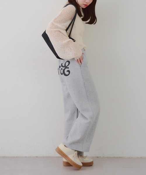 Another Branch olive des olive(アナザーブランチオリーブデオリーブ)の「バックプリント入りキラキラスウェットパンツ(その他パンツ・レディース・ネイビー/ブラック/グレー・FREE)」の19枚目の写真