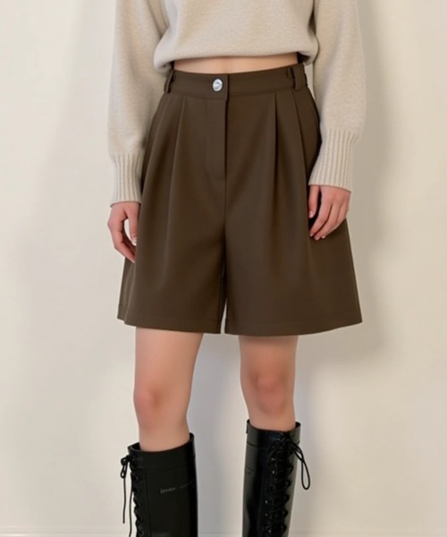 cammie(キャミー)の「タック入りハーフパンツ(その他パンツ・レディース・ブラック/ブラウン・M/L)」の1枚目の写真