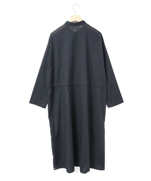 MidiUmi(ミディウミ)の「MidiUmi スタンドカラーシャツワンピース(シャツワンピース・レディース・ネイビー/オレンジ/アイボリー/ライトグレー・FREE)」の12枚目の写真