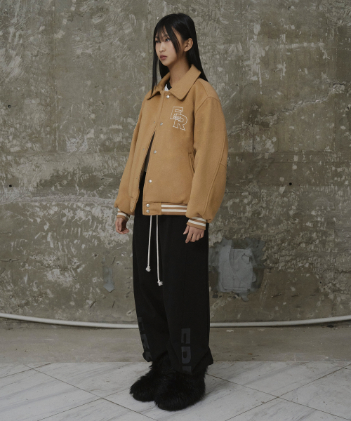 ERER(エルエル)の「ノーティカル バーシティ ジャケット ベージュ(スタジャン・レディース・Beige・1/2/3)」の5枚目の写真