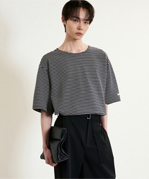 TNGT（ティーエヌジーティー）の「ストライプボートネックTシャツ（ネイビー）TNTS5E213N2（Tシャツ/カットソー）」