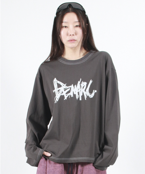 DEMARC(ドゥマーク)の「GRAFFITI LOGO TEXT BOXY LONG SLEEVE - Charcoal(Tシャツ/カットソー・レディース・その他・MEDIUM/LARGE)」の7枚目の写真