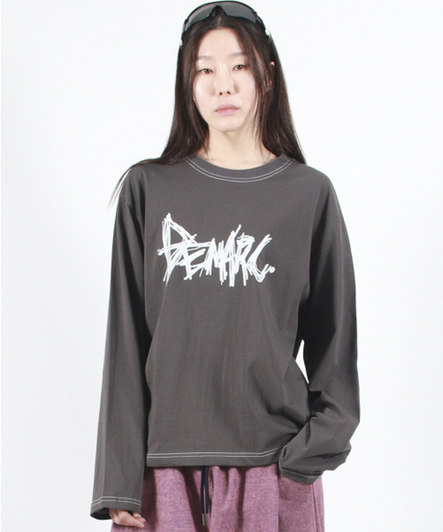 DEMARC(ドゥマーク)の「GRAFFITI LOGO TEXT BOXY LONG SLEEVE - Charcoal(Tシャツ/カットソー・レディース・その他・MEDIUM/LARGE)」の9枚目の写真