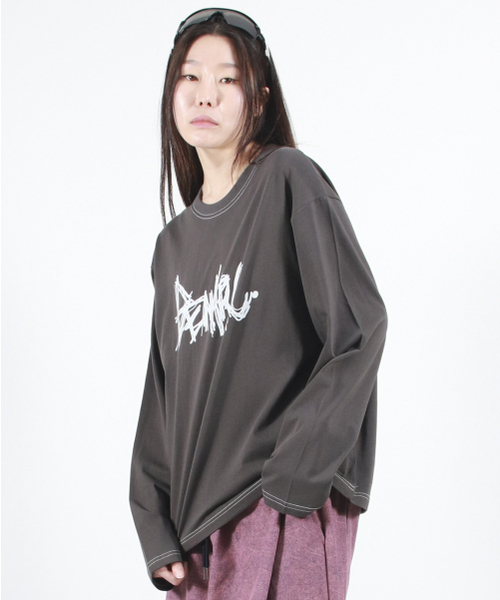 DEMARC(ドゥマーク)の「GRAFFITI LOGO TEXT BOXY LONG SLEEVE - Charcoal(Tシャツ/カットソー・レディース・その他・MEDIUM/LARGE)」の11枚目の写真