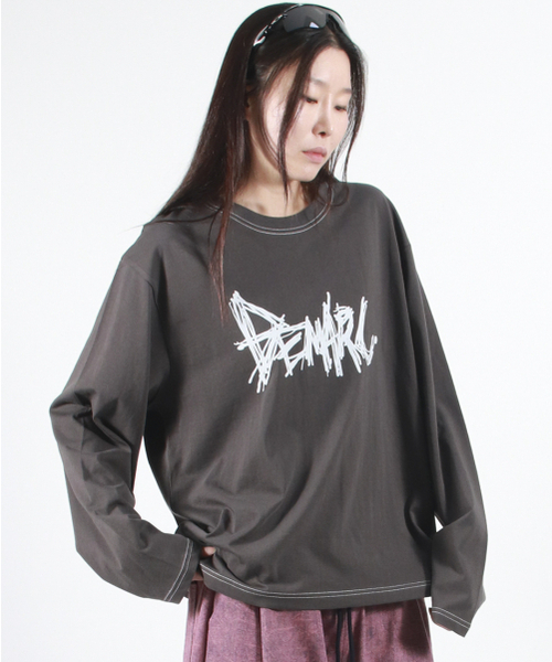 DEMARC(ドゥマーク)の「GRAFFITI LOGO TEXT BOXY LONG SLEEVE - Charcoal(Tシャツ/カットソー・レディース・その他・MEDIUM/LARGE)」の12枚目の写真