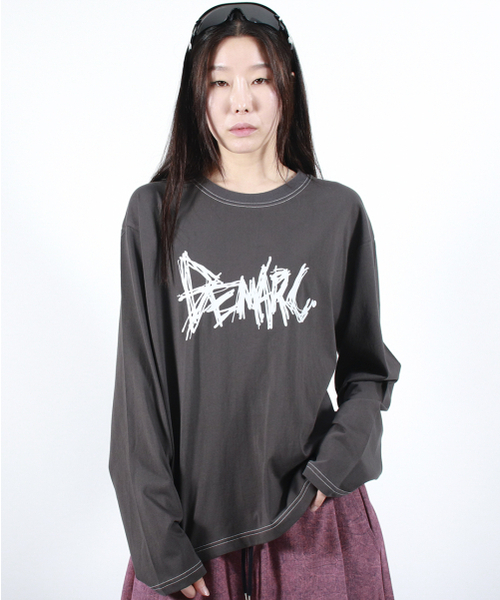 DEMARC(ドゥマーク)の「GRAFFITI LOGO TEXT BOXY LONG SLEEVE - Charcoal(Tシャツ/カットソー・レディース・その他・MEDIUM/LARGE)」の13枚目の写真