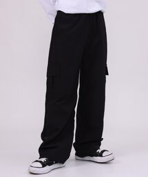 NP STUDIO（エヌピースタジオ）の「ナイロンストリングワイドカーゴパンツブラック（スウェットパンツ）」
