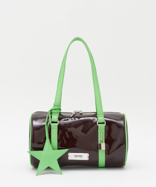 GRAIN（グレイン）の「【GRAIN/グレイン】スターチャーム付きエナメルロールボストンバッグ（ボストンバッグ・レディース・ブラウン/ネイビー/イエロー・FREE）」の12枚目の写真