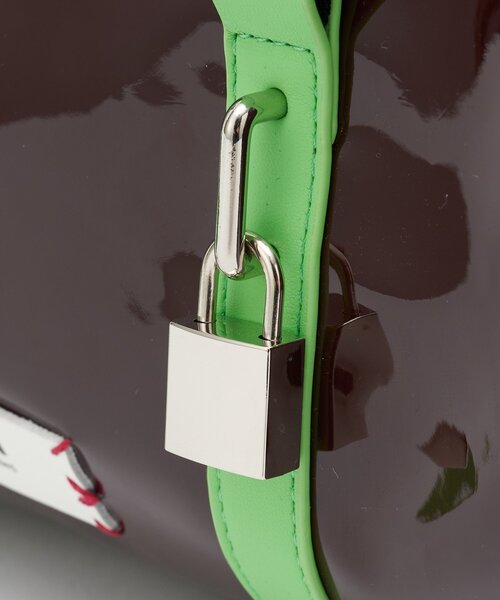 GRAIN（グレイン）の「【GRAIN/グレイン】スターチャーム付きエナメルロールボストンバッグ（ボストンバッグ・レディース・ブラウン/ネイビー/イエロー・FREE）」の17枚目の写真