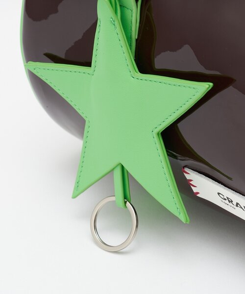 GRAIN（グレイン）の「【GRAIN/グレイン】スターチャーム付きエナメルロールボストンバッグ（ボストンバッグ・レディース・ブラウン/ネイビー/イエロー・FREE）」の19枚目の写真