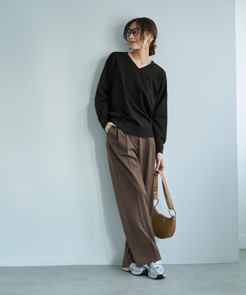 STYLE DELI(スタイルデリ)の「アンチピリングVネックニットトップスB(ニット/セーター・レディース・マジェンタ/コバルトブルー/カーキ/ブラック・FREE)」の19枚目の写真