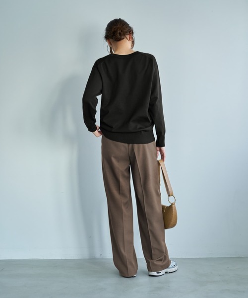 STYLE DELI(スタイルデリ)の「アンチピリングVネックニットトップスB(ニット/セーター・レディース・マジェンタ/コバルトブルー/カーキ/ブラック・FREE)」の20枚目の写真