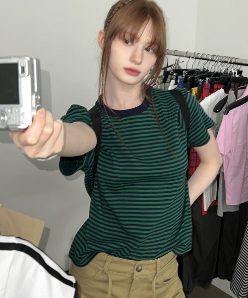 ZIZEMUSEUM(ジゼミュージアム)の「STRIPE T-SHIRTS (GREEN)(Tシャツ/カットソー・レディース・その他・FREE)」の1枚目の写真