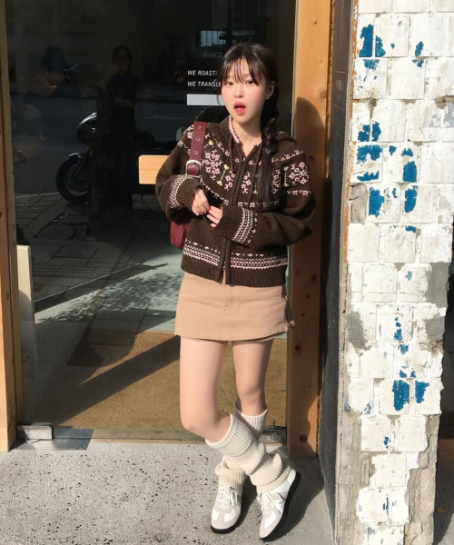 DIFFERSHOE（ディファーシュー）の「クーバスニーカー7CM [クッキー]（スニーカー・レディース・ホワイト×ブラック・22.5cm/23cm/24cm/25cm/26cm/27cm/28cm）」の12枚目の写真
