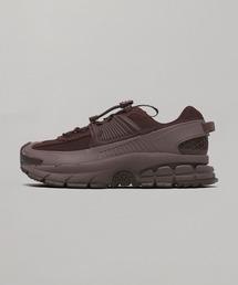 NIKE WMNS ZOOM VOMERO ROAM HQ2181-500