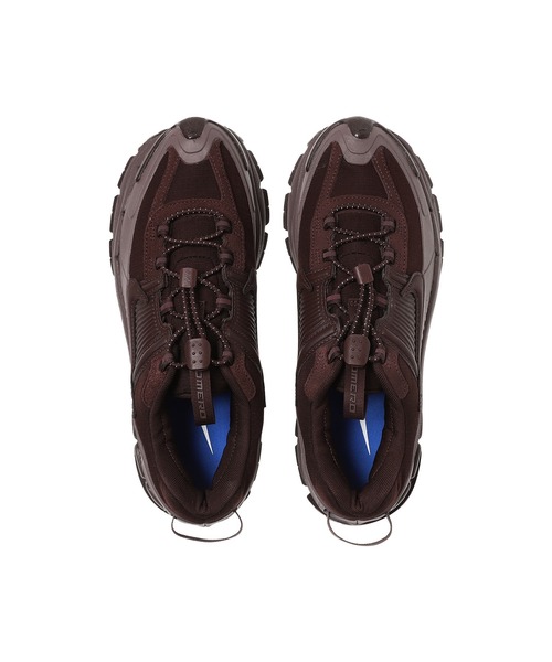NIKE(ナイキ)の「NIKE WMNS ZOOM VOMERO ROAM HQ2181-500(スニーカー・レディース・バーガンディー・25cm/24.5cm/24cm/23.5cm/23cm)」の4枚目の写真