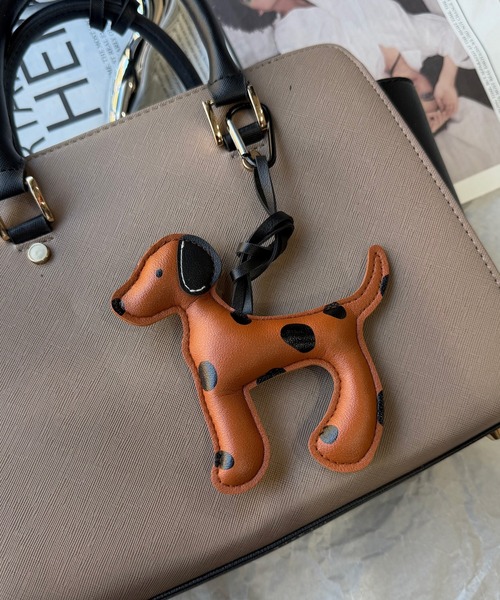 NOLITA LABORATORY（ノリータラボラトリー）の「【 NOLITA / ノリータ 】カラナビ付 ダルメシアンモチーフ レザーバッグチャーム キーホルダー 犬 キーリング（チャーム・レディース・グレー/ベージュ/ホワイト/ブラウン・FREE）」の16枚目の写真