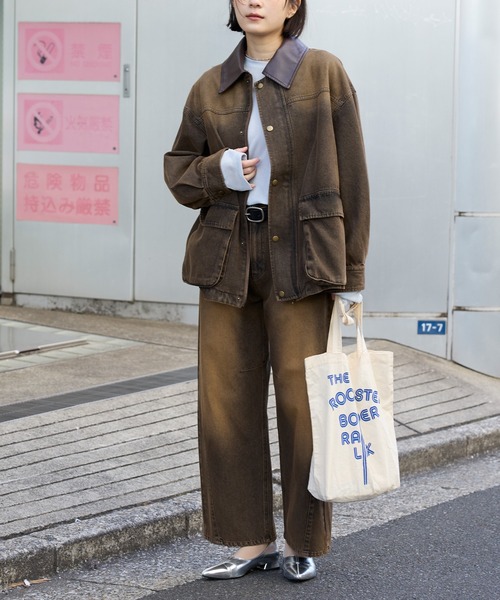 MONO-MART（モノマート）の「【anyway.シリーズ】配色襟デニムファティーグ（洗える）ジャケット〈セットアップ対応〉（デニムジャケット・レディース・ブラック/ライトベージュ/ブルー/ブラウン/インディゴブルー・M/L）」の15枚目の写真