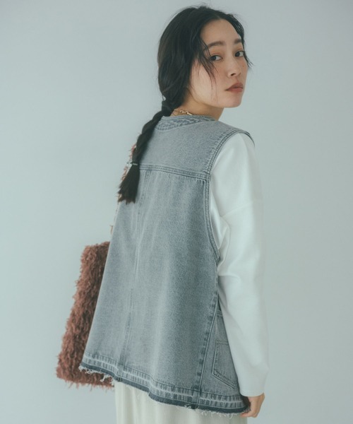 studio CLIP（スタディオクリップ）の「ZIPデニムベスト《CLIP denim》（ベスト・レディース・ライトグレー/ブルー系その他・FREE）」の3枚目の写真