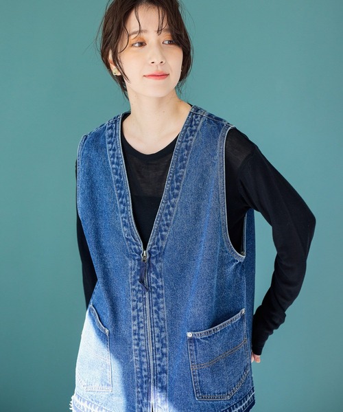 studio CLIP（スタディオクリップ）の「ZIPデニムベスト《CLIP denim》（ベスト・レディース・ライトグレー/ブルー系その他・FREE）」の10枚目の写真
