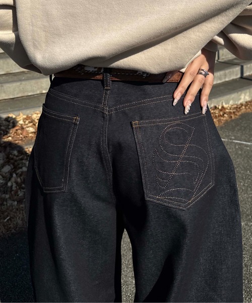 sedacle（セダクル）の「裾ボタン配色ステッチデニム（デニムパンツ・メンズ・ベージュ/レッド・SMALL/MEDIUM/LARGE）」の7枚目の写真