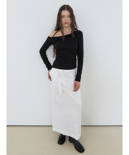 ETMON(エトモン)の「Twisted Halter T-Shirt, Black(Tシャツ/カットソー・レディース・その他・FREE)」の4枚目の写真