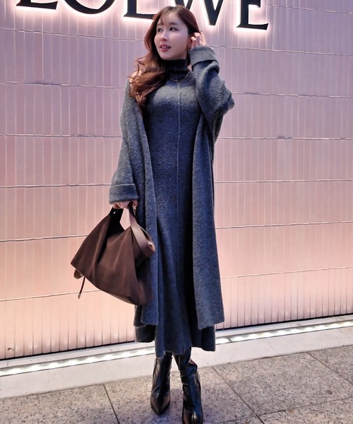 THEODORIC.dy(セオドリックディ)の「ショルダースリット ハイネックワンピ&ロングカーデセット(ワンピース・レディース・チャコールグレー/ダークベージュ・FREE)」の17枚目の写真