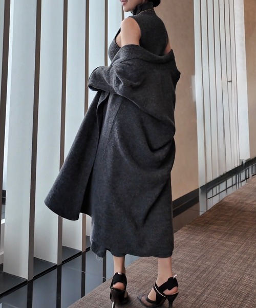 THEODORIC.dy(セオドリックディ)の「ショルダースリット ハイネックワンピ&ロングカーデセット(ワンピース・レディース・チャコールグレー/ダークベージュ・FREE)」の5枚目の写真