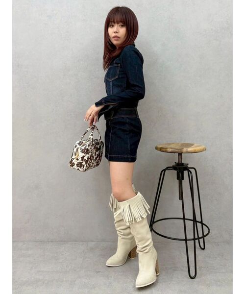 EVRIS(エヴリス)の「ストレッチデニムシャツミニワンピース(ワンピース・レディース・ブルー/インディゴブルー・SMALL/MEDIUM)」の18枚目の写真