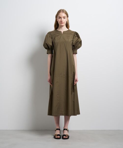 LANVIN en Bleu(ランバンオンブルー)の「タイプライターパフスリーブワンピース(ワンピース・レディース・ブラック/カーキ・36/38)」の3枚目の写真