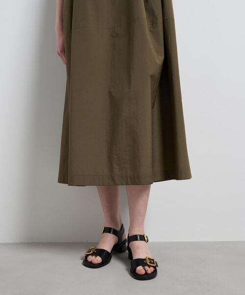 LANVIN en Bleu(ランバンオンブルー)の「タイプライターパフスリーブワンピース(ワンピース・レディース・ブラック/カーキ・36/38)」の10枚目の写真