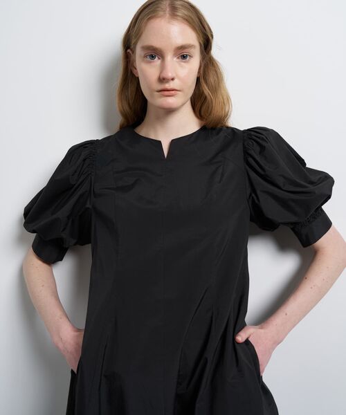 LANVIN en Bleu(ランバンオンブルー)の「タイプライターパフスリーブワンピース(ワンピース・レディース・ブラック/カーキ・36/38)」の15枚目の写真