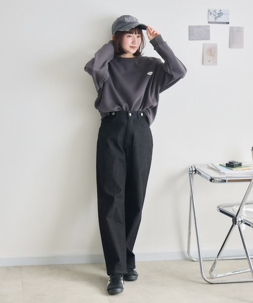 RU.TI.LE(ルチル)の「【RU.TI.LE】ウエストゴムストレッチ付きストレートデニム(デニムパンツ・レディース・グレー/ネイビー/ブラック・LARGE/MEDIUM)」の5枚目の写真