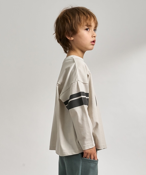 b・ROOM(ビールーム)の「【防汚・速乾・型崩れしない】【どちらが前でもOK】【ムテキT】ナンバリングTシャツ(Tシャツ/カットソー・キッズ・アイボリー/グリーン系その他/レッド系その他/レンガ/ネイビー・110cm/130cm/100cm/150cm/120cm/140cm)」の12枚目の写真