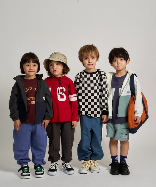 b・ROOM(ビールーム)の「【防汚・速乾・型崩れしない】【どちらが前でもOK】【ムテキT】ナンバリングTシャツ【子供服】【キッズ】【男の子】【女の子】(Tシャツ/カットソー・キッズ・アイボリー/グリーン系その他/レッド系その他/レンガ/ネイビー・110cm/130cm/100cm/150cm/120cm/140cm)」の6枚目の写真