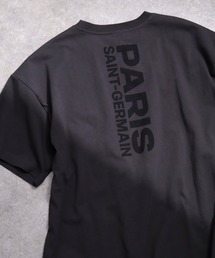 PARIS SAINT-GERMAIN（パリサンジェルマン）の「【Paris Saint-Germain/パリサンジェルマン】アソート エンブレムロゴ アートワークデザイン 半袖Tシャツ（Tシャツ/カットソー）」