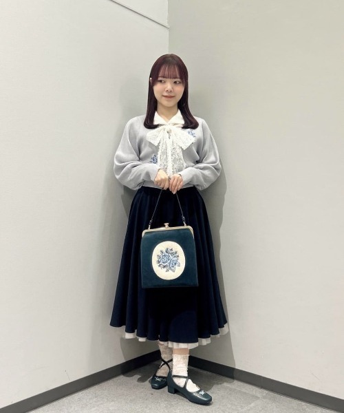 an another angelus(アンアナザーアンジェラス)の「【2サイズ展開】パニエサーキュラースカート/fint フィント(スカート・レディース・ネイビー/ブルーグレー・1/2)」の8枚目の写真