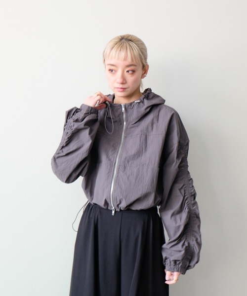 DOLLUPOOPS（ドールアップウップス）の「Shirred Sleeve Blouson(シャーリングスリーブブルゾン)（ブルゾン・レディース・カーキ/チャコール・FREE）」の11枚目の写真