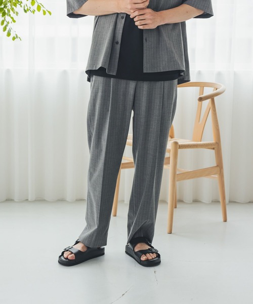 GLOBAL WORK（グローバルワーク）の「アーバンクリーンワイドパンツ/AIR/632890（スラックス・メンズ・モカ/アイボリー/チャコールグレー/グレー系その他/ブラック・SMALL/X-LARGE/LARGE/MEDIUM）」の14枚目の写真