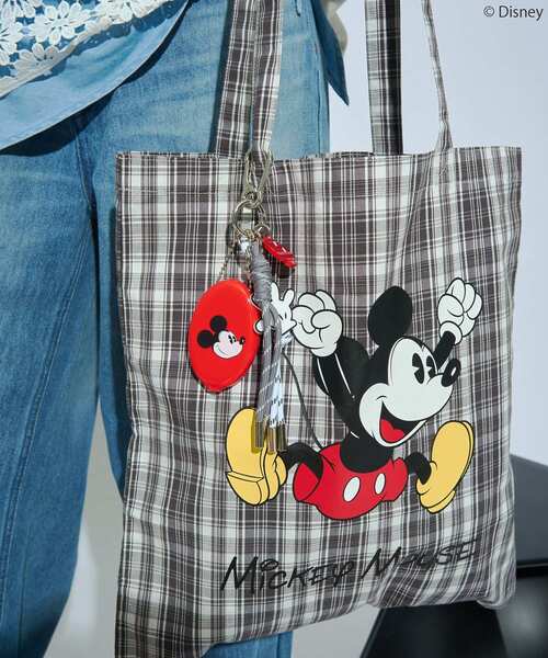 Disney（ディズニー）の「【Mickey&Friends】コインケースチャーム（チャーム・レディース・ピンク/レッド/グリーン/ブルー・FREE）」の13枚目の写真