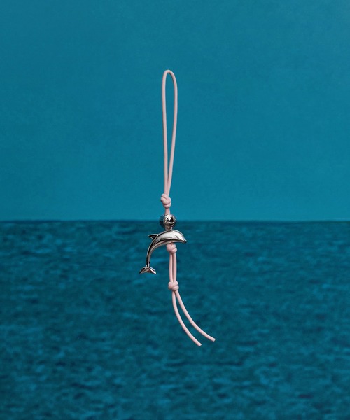 CHARLES & KEITH(チャールズ & キース)の「Delfinaデルフィナドルフィンロープノットチャーム(キーケース/キーアクセサリー・レディース・ピンク系その他3/スミクロ・FREE)」の2枚目の写真