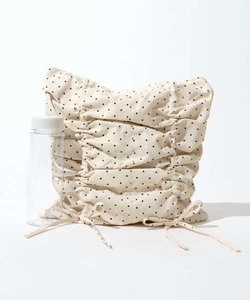 flower（フラワー）の「リボンドットトート（トートバッグ・レディース・ブラック/アイボリー/ブルー・FREE）」の10枚目の写真